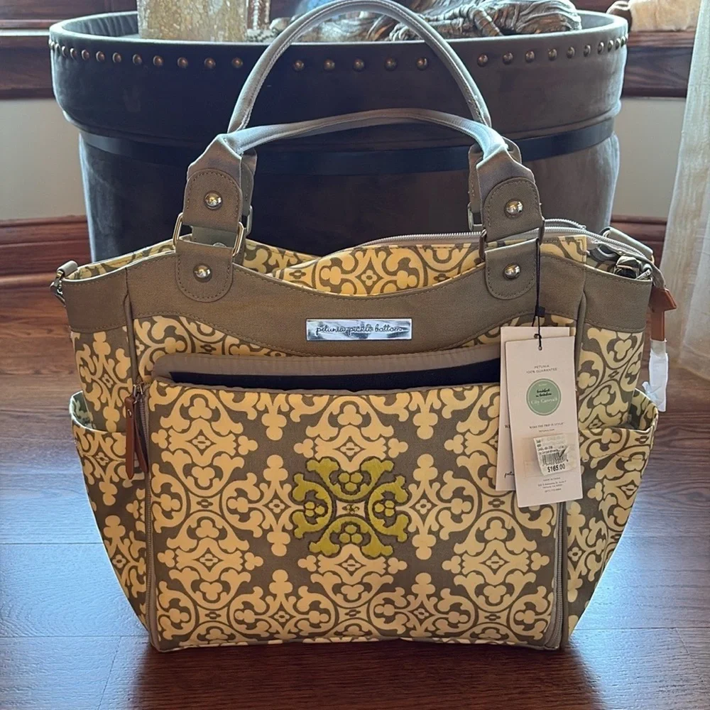 Petunia Pickle Bottom city carryall diaper computer bag very spacious waterproof
